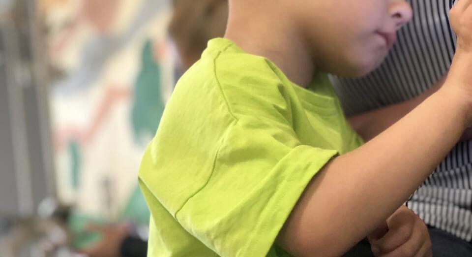 Поки мама була в окупації: у Львові чоловік два місяці дбав про дворічного сина з онко