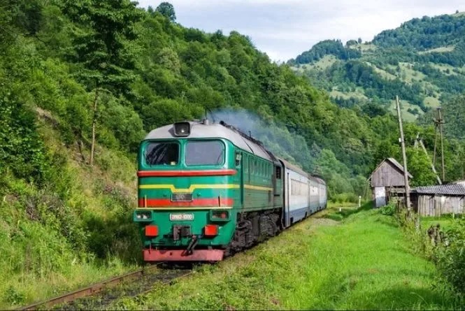 «Львівська залізниця» змінила час курсування двох поїздів
