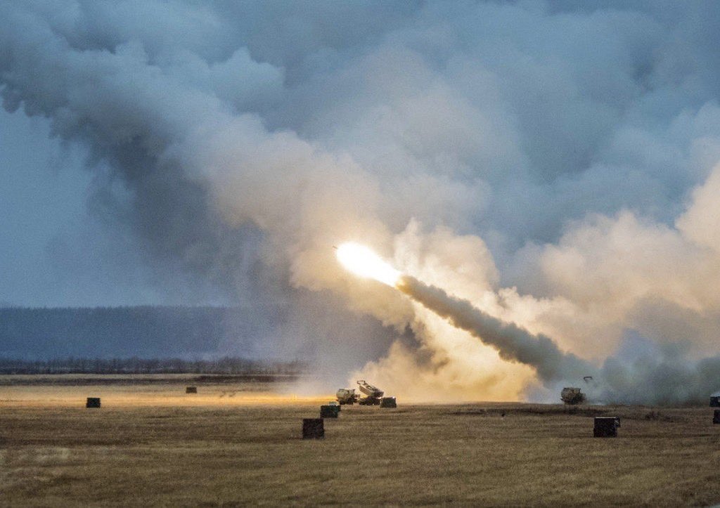 Американські ракетні системи залпового вогню HIMARS вже в Україні