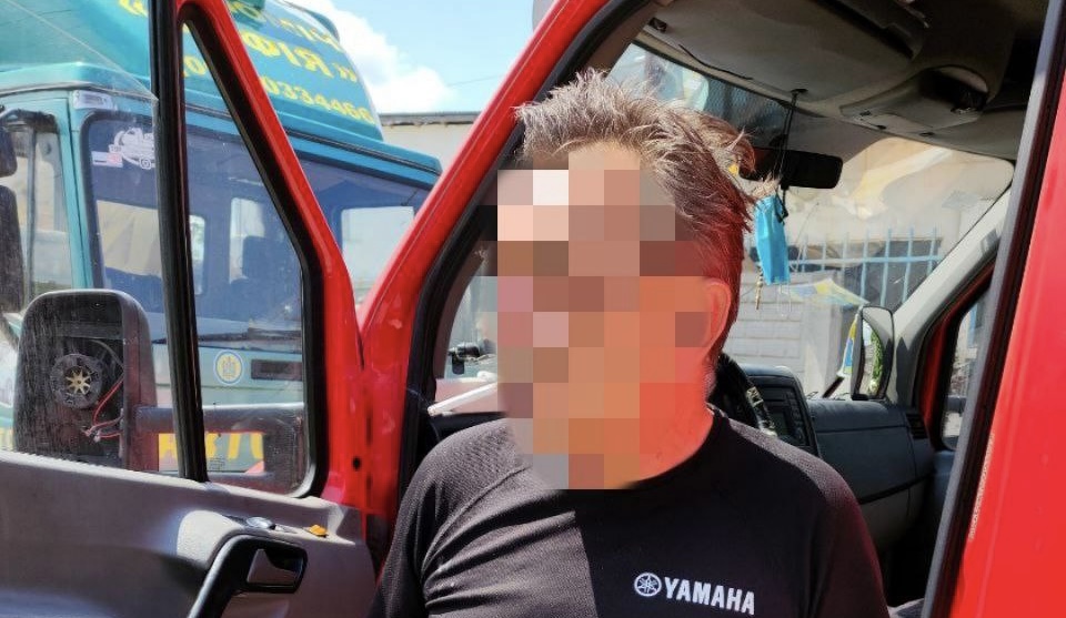 Намагався дзвонити через ключі: у Львові водія вдруге зловили п’яним
