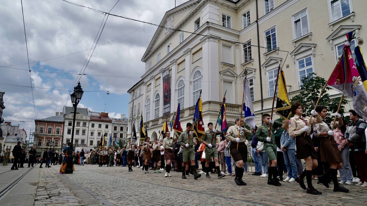 Іванна Димид попрощалась із загиблим сином останньою колисковою (ВІДЕО)