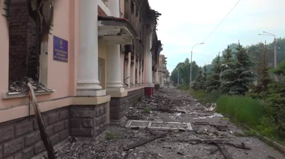 Сєвєродонецьк досі під штурмом