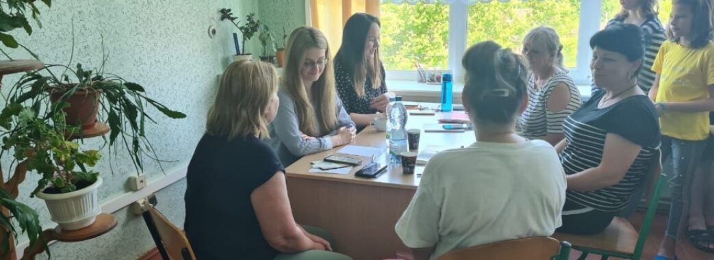 Допомога криптовалютою: на Львівщині жінки-переселенки отримують виплати віртуальними грошима