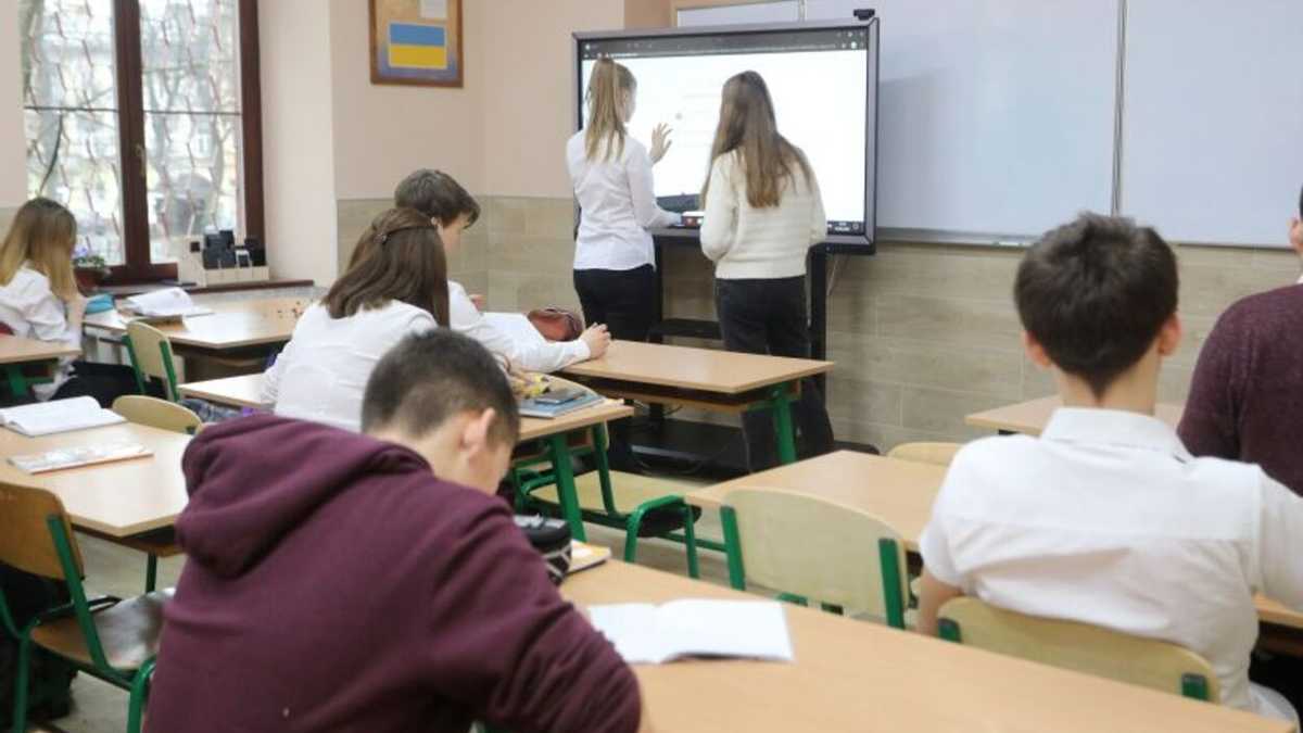 Стало відомо, як вчитимуться школярі у Львові