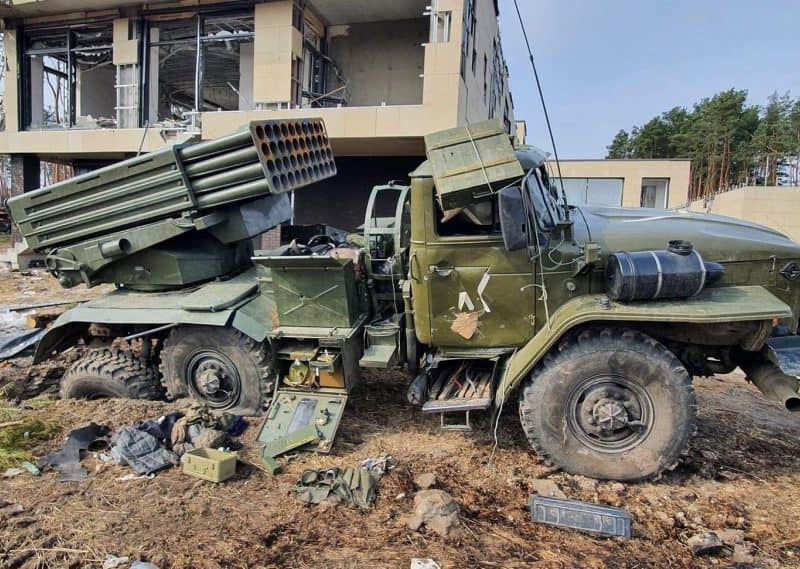 Втрати ворога: від 24 лютого армія рф втратила в Україні близько 1700 танків