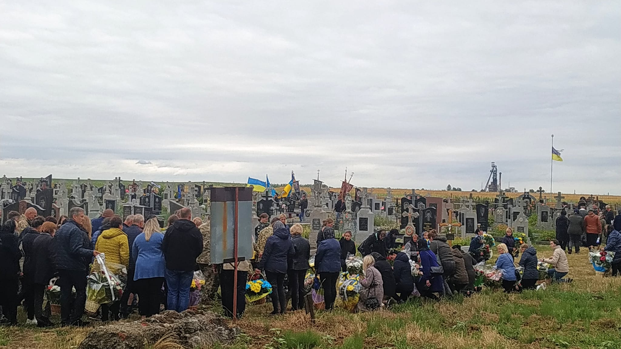 Белзька громада попрощалась з захисником Ігорем Остапом, який загинув у боях на Миколаївщині