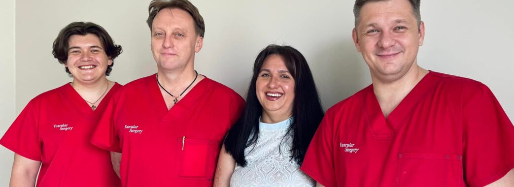 Ледь не втратила руку через старі травми: львівські медики врятували багатодітну маму