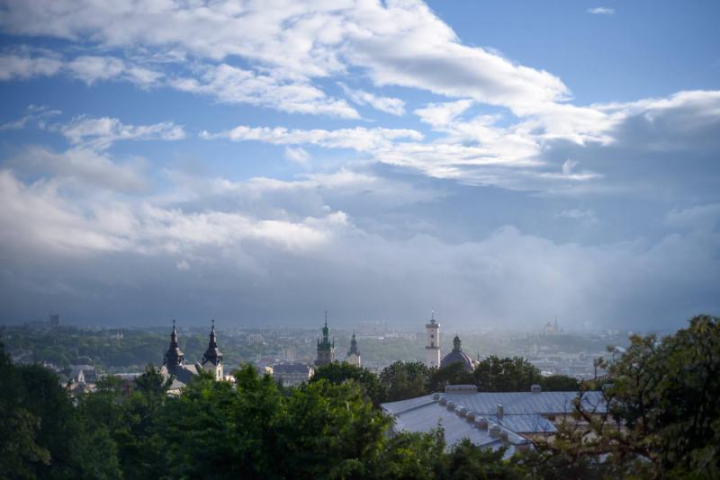 На завтра у Львові оголосили штормове попередження