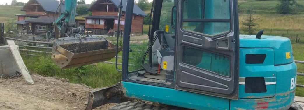 На Стрийщині бетонний стовп впав на 56-річного чоловіка: він загинув на місці