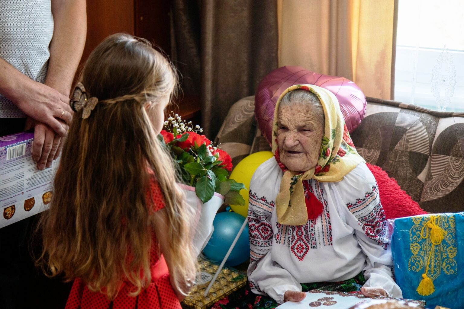 Декламує “Заповіт” і молиться за перемогу: 100-ліття святкує Теодозія Гарасим’як з Трускавецької громади