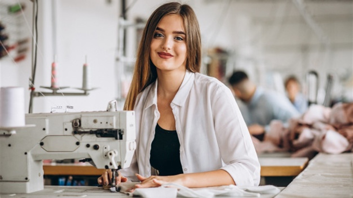 Швачки, водії, кухарі та продавці: кого шукають роботодавці на Львівщині