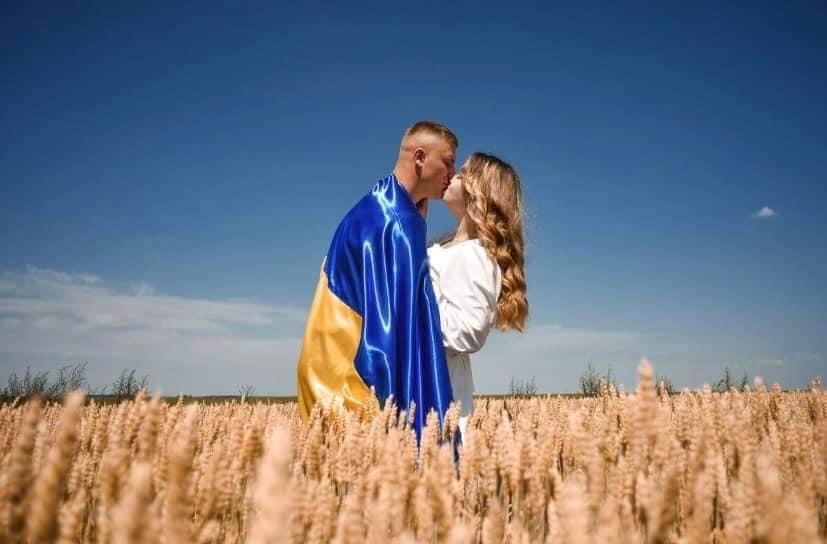 Весілля під час війни: Львівщина у списку лідерів з укладання шлюбів цього року