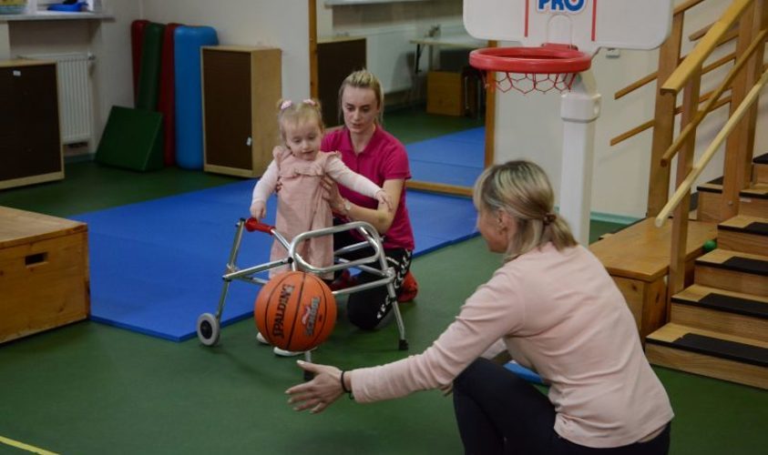 Допомога сім’ям, які виховують дітей з порушенням розвитку: на Львівщині діє новий проект від ЮНІСЕФ