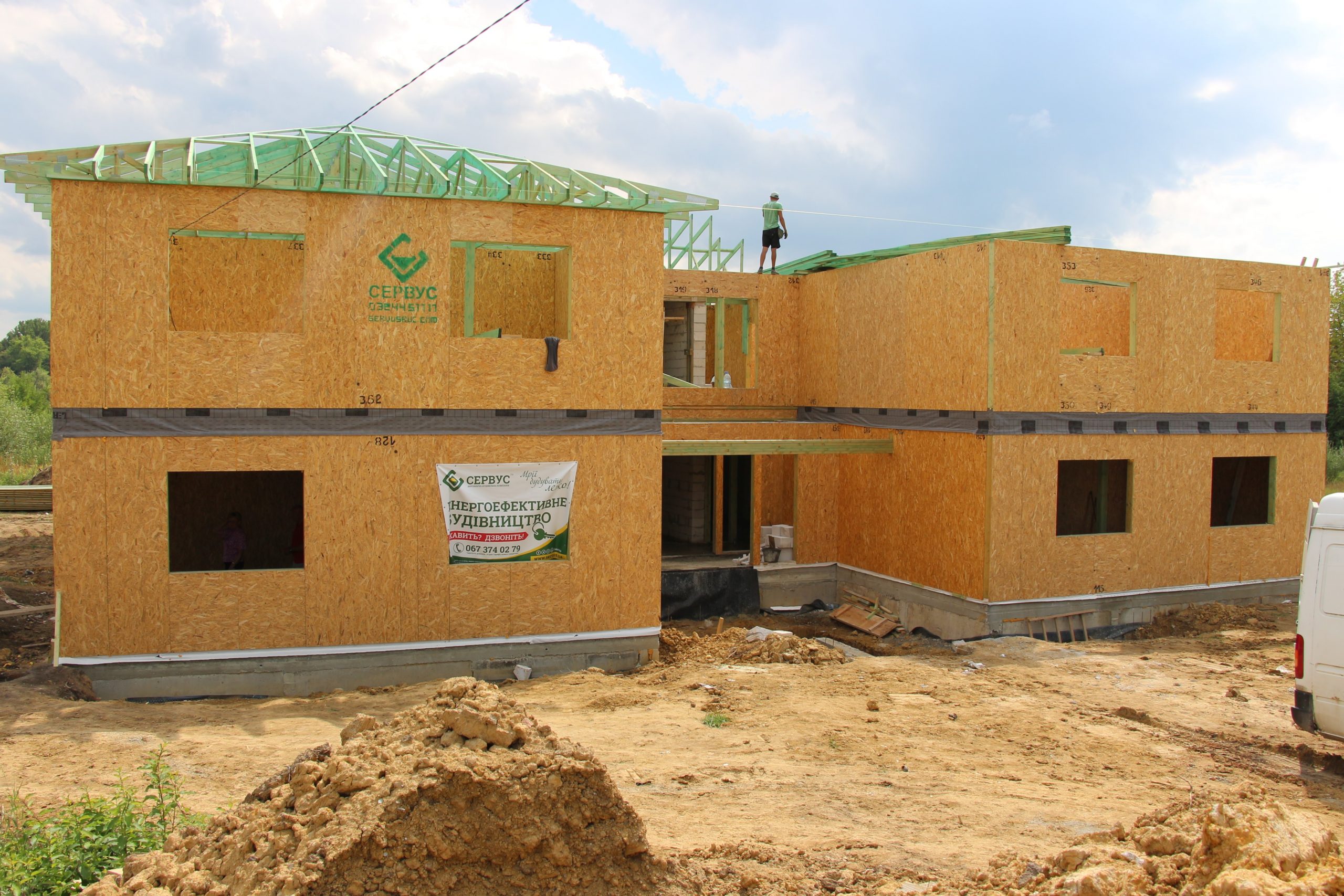 У Дрогобичі для переселенців створюють житло за сучасною технологією модульного будівництва