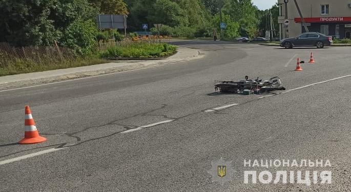 На Львівщині в ДТП загинув скутерист