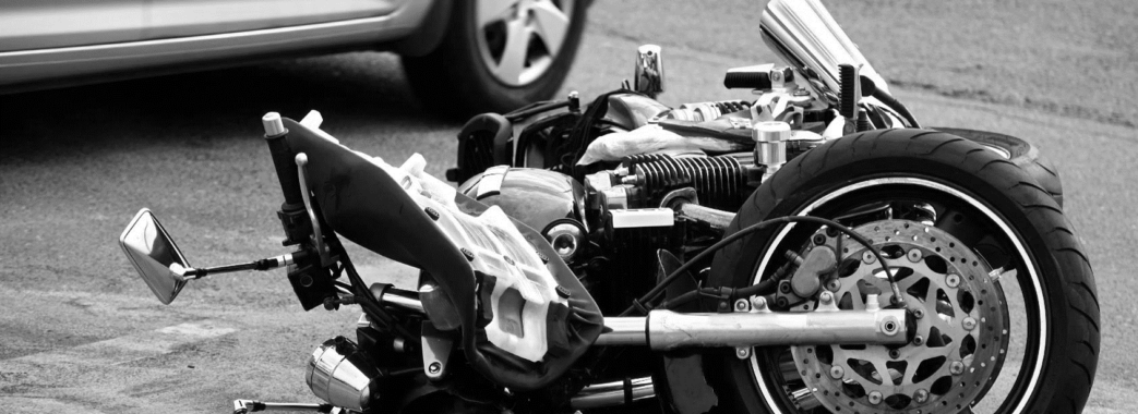 У Бродах мотоцикл зіткнувся з автомобілем: травмованого мотоцикліста госпіталізували