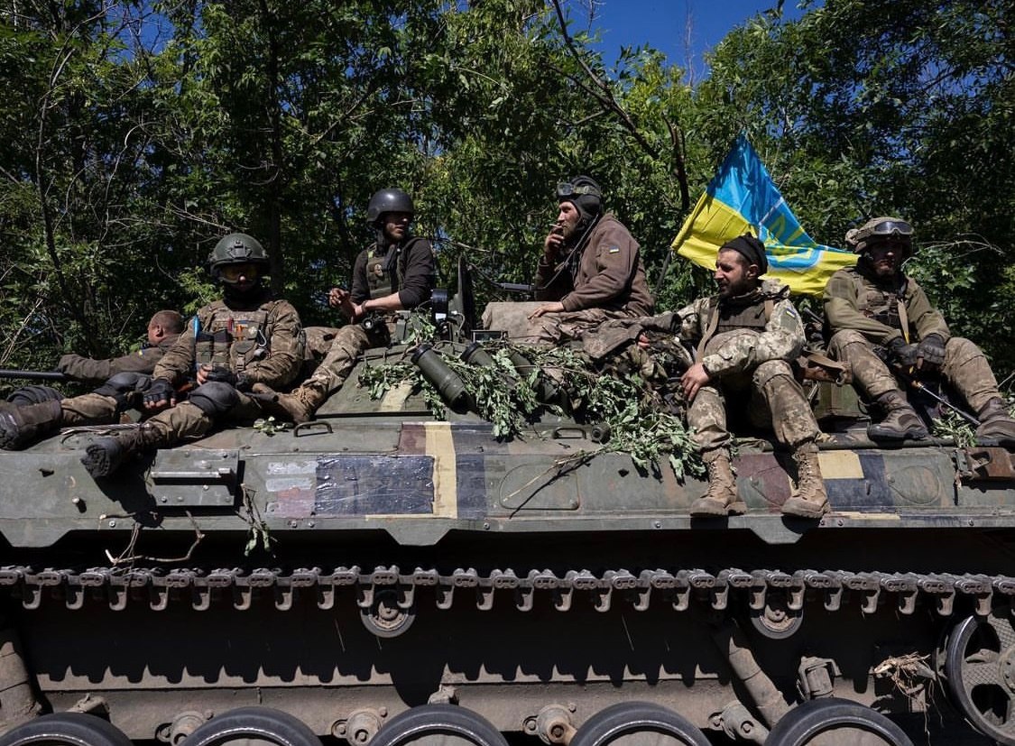 Українські захисники відбили штурм ворога на кількох напрямках, – Генштаб