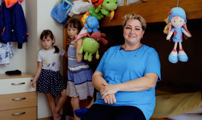 До Львова переїхали три будинки сімейного типу з Лисичанська