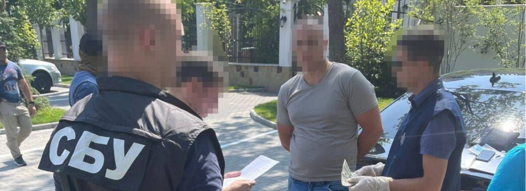 У Львові затримали поліцейського, який вимагав хабар за відкриття справи