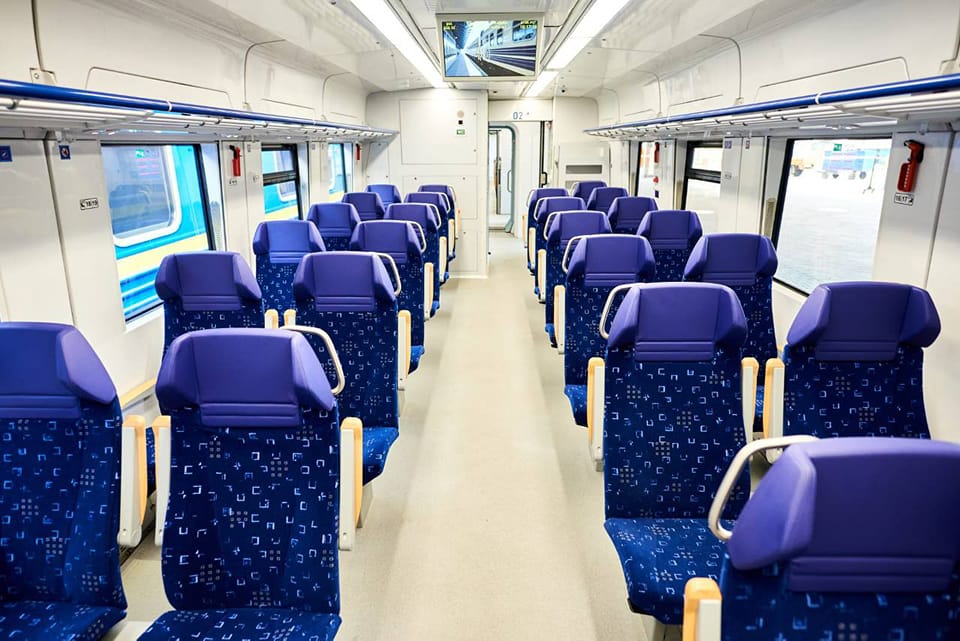 «Прикарпатський експрес» відновлює роботу: як курсуватиме