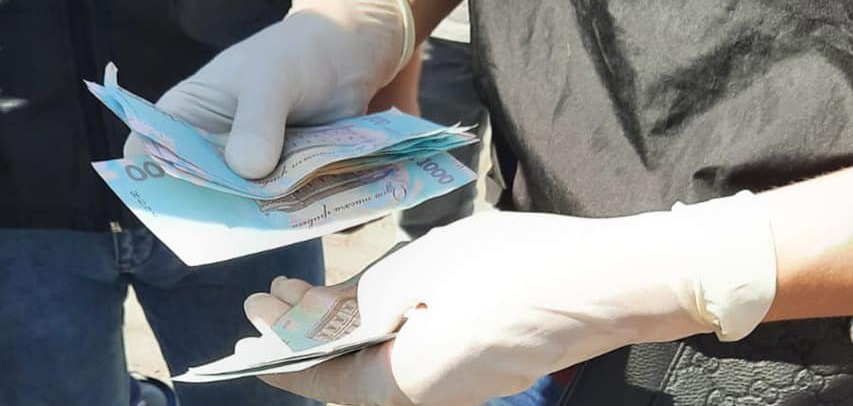 На Львівщині на хабарі затримали депутата і директора комунального підприємства