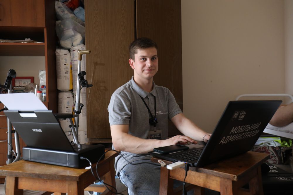 У Львові тепер діє «мобільний ЦНАП»: хто може скористатись послугою