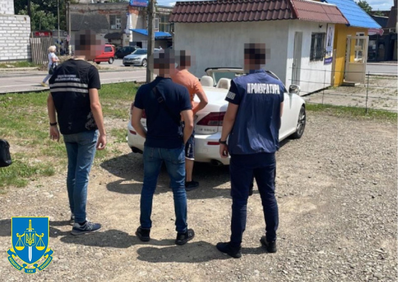 На Львівщині викрили ще одного чоловіка, який переправляв чоловіків через кордон