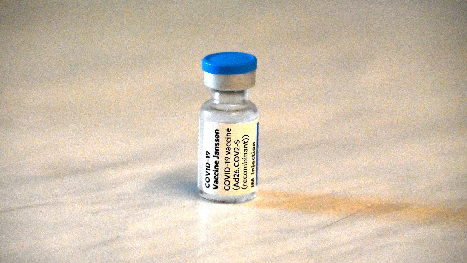 Лише одна доза: на Львівщину привезли однодозову вакцину від COVID-19