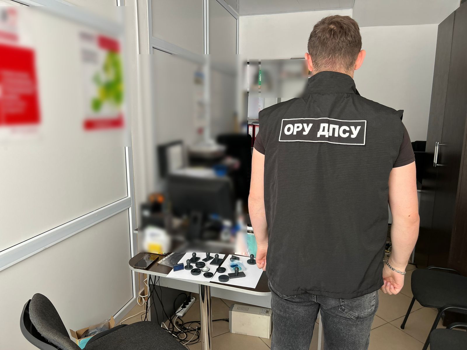 На Львівщині викрили 45-річну жінку, яка допомогала призовникам виїжджати за кордон