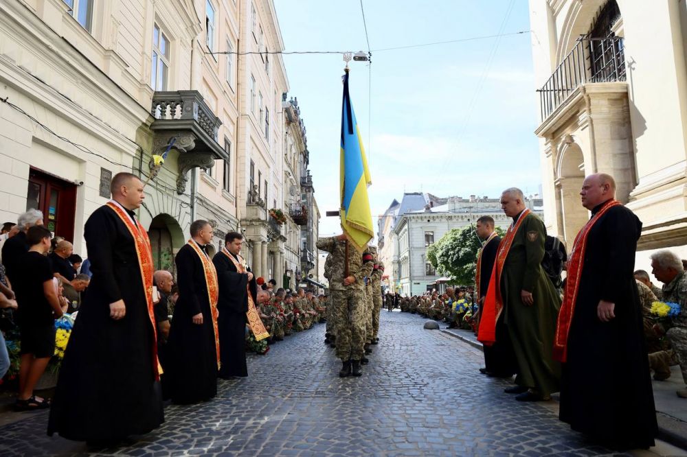 Львів завтра попрощається з двома Героями