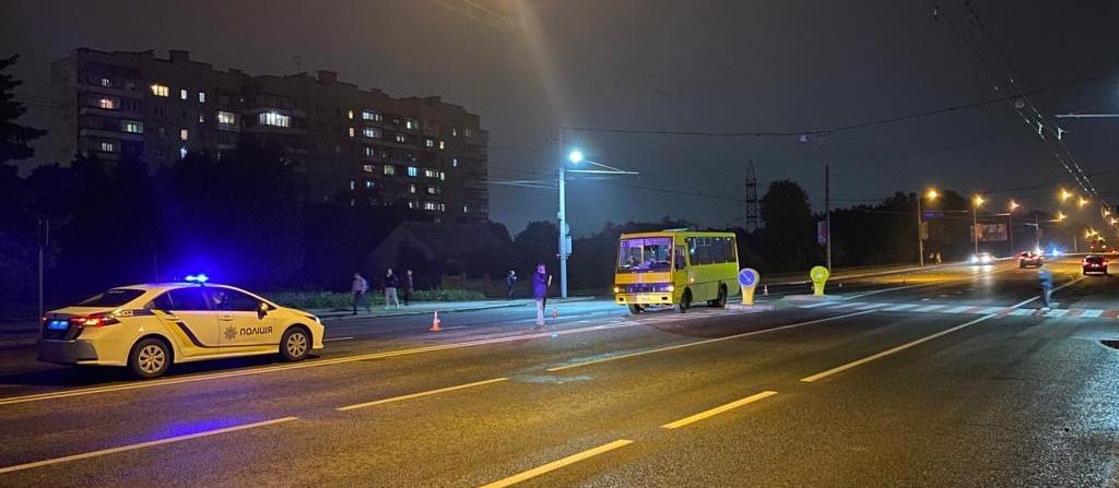 71-річна львів’янка опинилась у реанімації через наїзд маршрутки