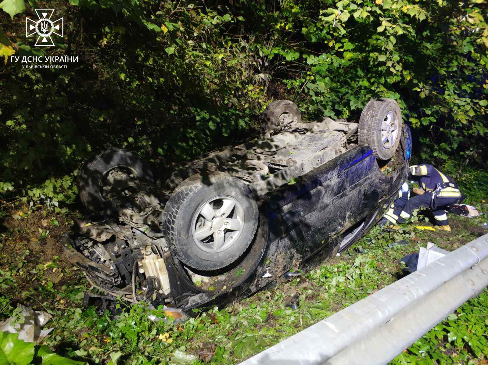 Протягом доби рятувальники двічі ліквідовували наслідки ДТП: є загиблий і травмовані