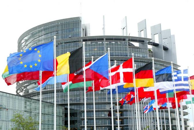 Європарламент остаточно затвердив виділення 5 мільярдів євро для України