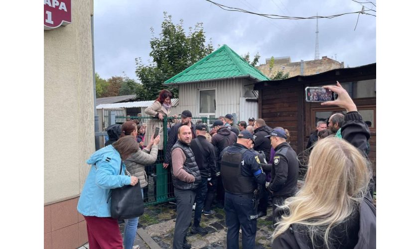 У Львівській мерії спростували знесення ринку «Добробут»