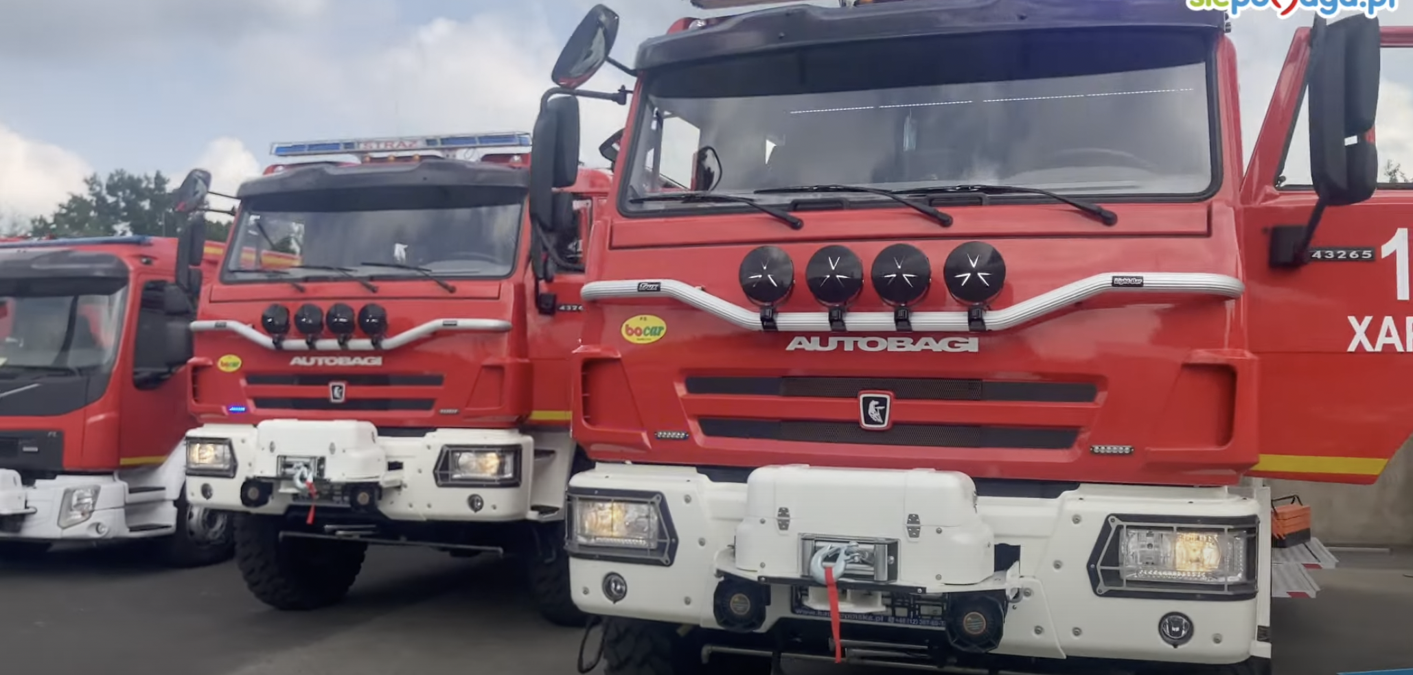 Польські благодійники передуть у Львові машини для харківських рятувальників