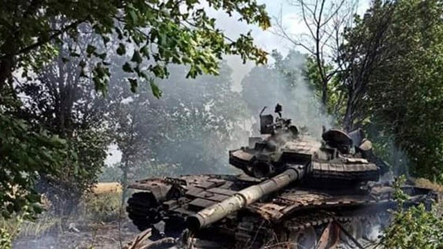 Втрати ворога: ЗСУ знищили вже понад 2 тисячі російських танків і майже 200 крилатих ракет