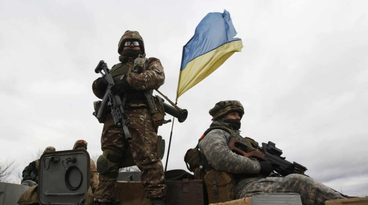 Втрати ворога: за добу мінус 320 росіян та 11 ворожих безпілотників