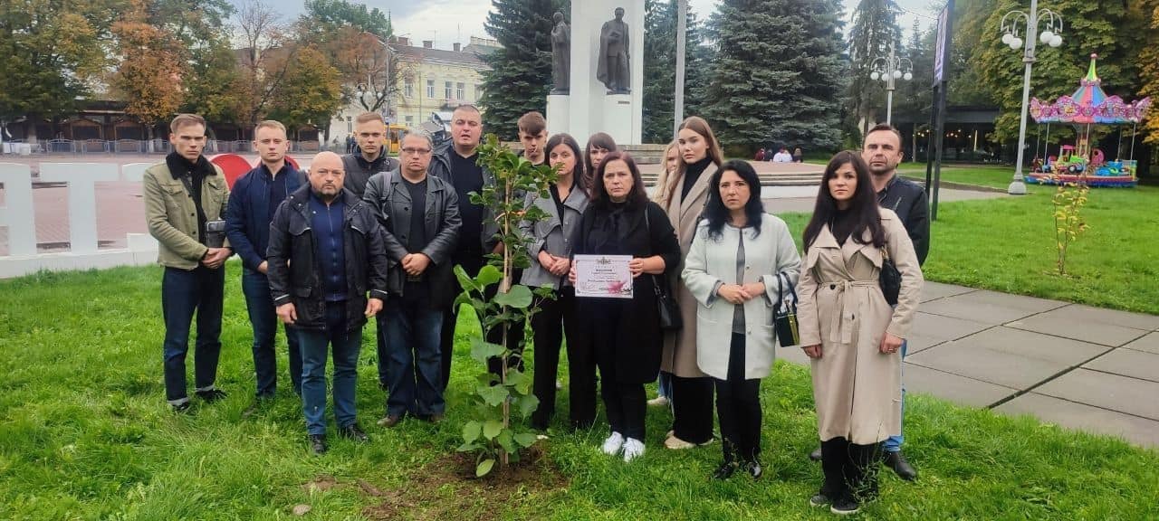Алея Героїв: в Стрию висаджують магнолії в пам’ять про загиблих захисників