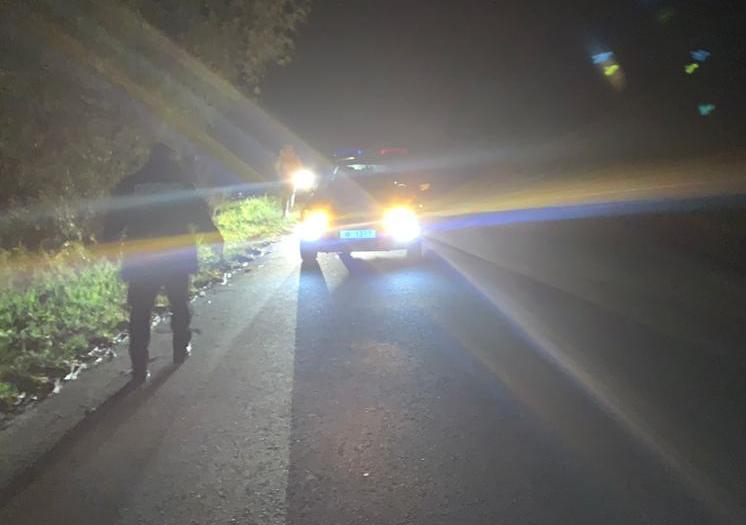 На Яворівщині авто збило 15-річну школярку: дівчинку забрали до лікарні