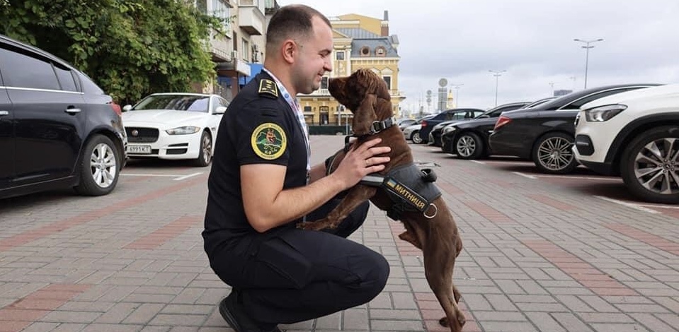Чейз і команда: як працюють чотирилапі на Львівській митниці