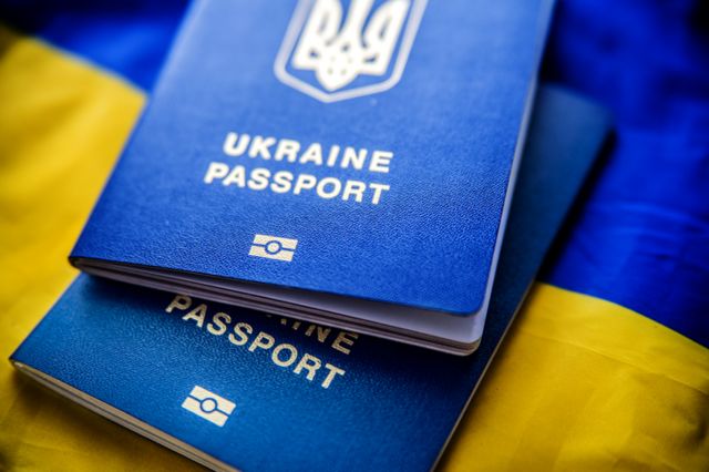 Щоб отримати громадянство України, треба здати іспити: Рада підтримала відповідний законопроєкт