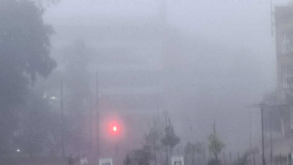 Львів’ян застерігають про погану видимість на дорогах через туман