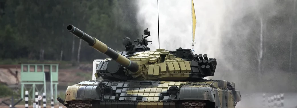Лукашенко відправив в росію перші 20 танків
