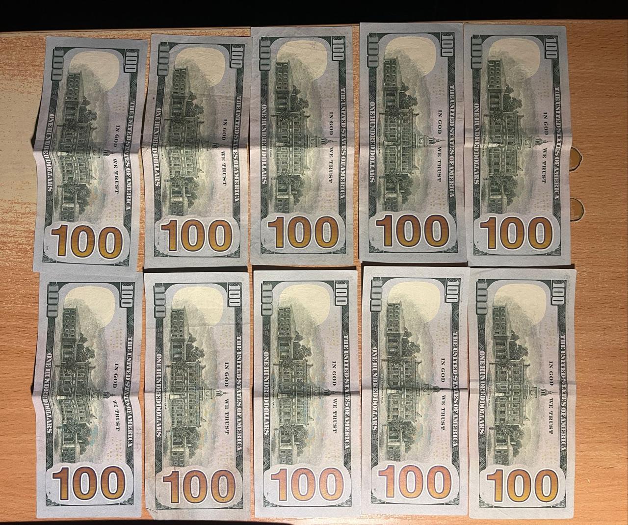 На кордоні двоє чоловіків намагалися дати хабар, щоб потрапити до Польщі