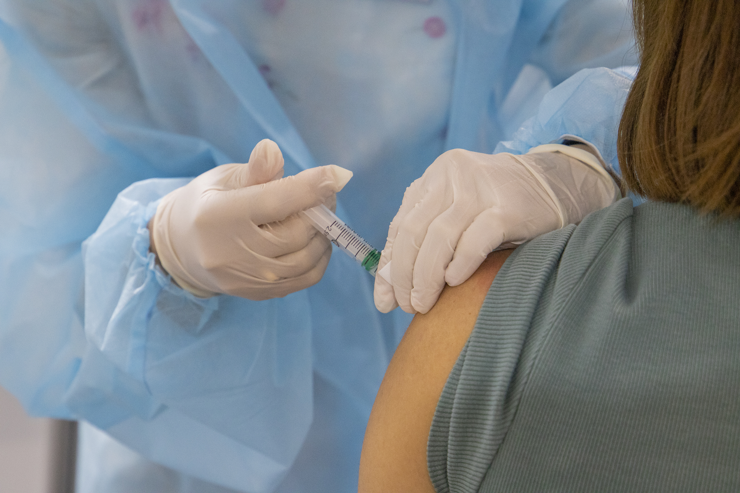 Жителі Львівщини взялися масово вакцинуватися від коронавірусу