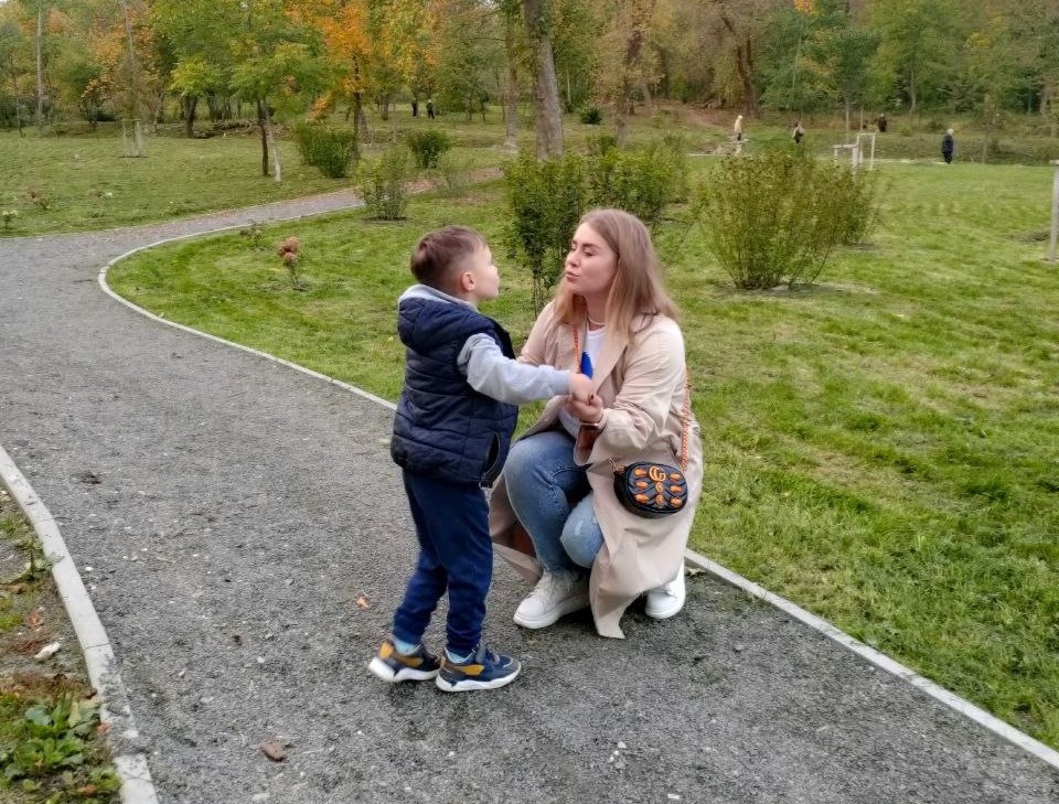 Хлопчик з Бахмута, який перебував у Львові під патронатною опікою, повернувся до батьків