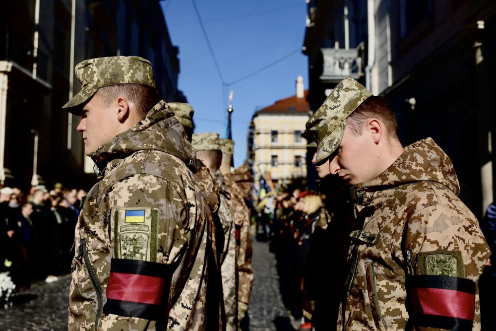 Завтра Львів попрощається з 45-річним Героєм, який добровільно пішов служити попри інвалідність