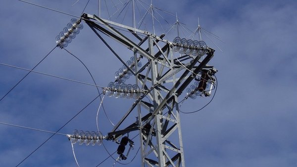 У половині Львова вже відновили постачання електроенергії