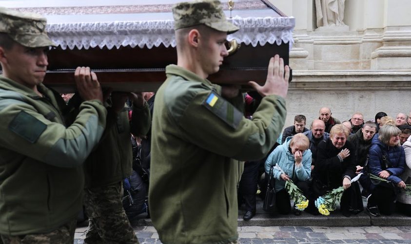 Сьогодні у Львові прощатимуться з трьома загиблими Героями – Юрієм Кошовським, Олександром Корольчуком та Назаром Вятровичем