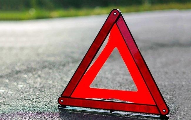На Львівщині зіткнулись Subaru і Skoda: троє людей опинились в лікарні